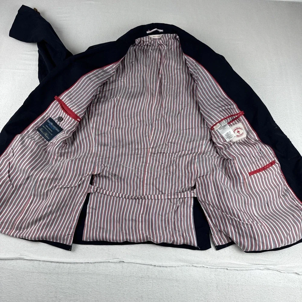 Brooks Brothers Red Fleece Navy Sport Coat 40S Gold Buttons Marzotto Fabric